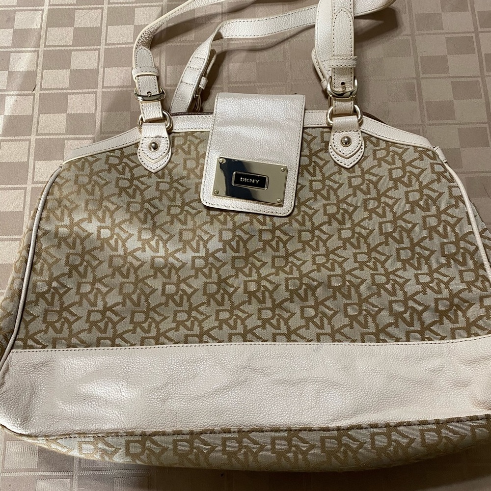 EUC DKNY Tote Large Leather Logo Shoulder Strap Purse Brown Tan Gold 16” X 12”
